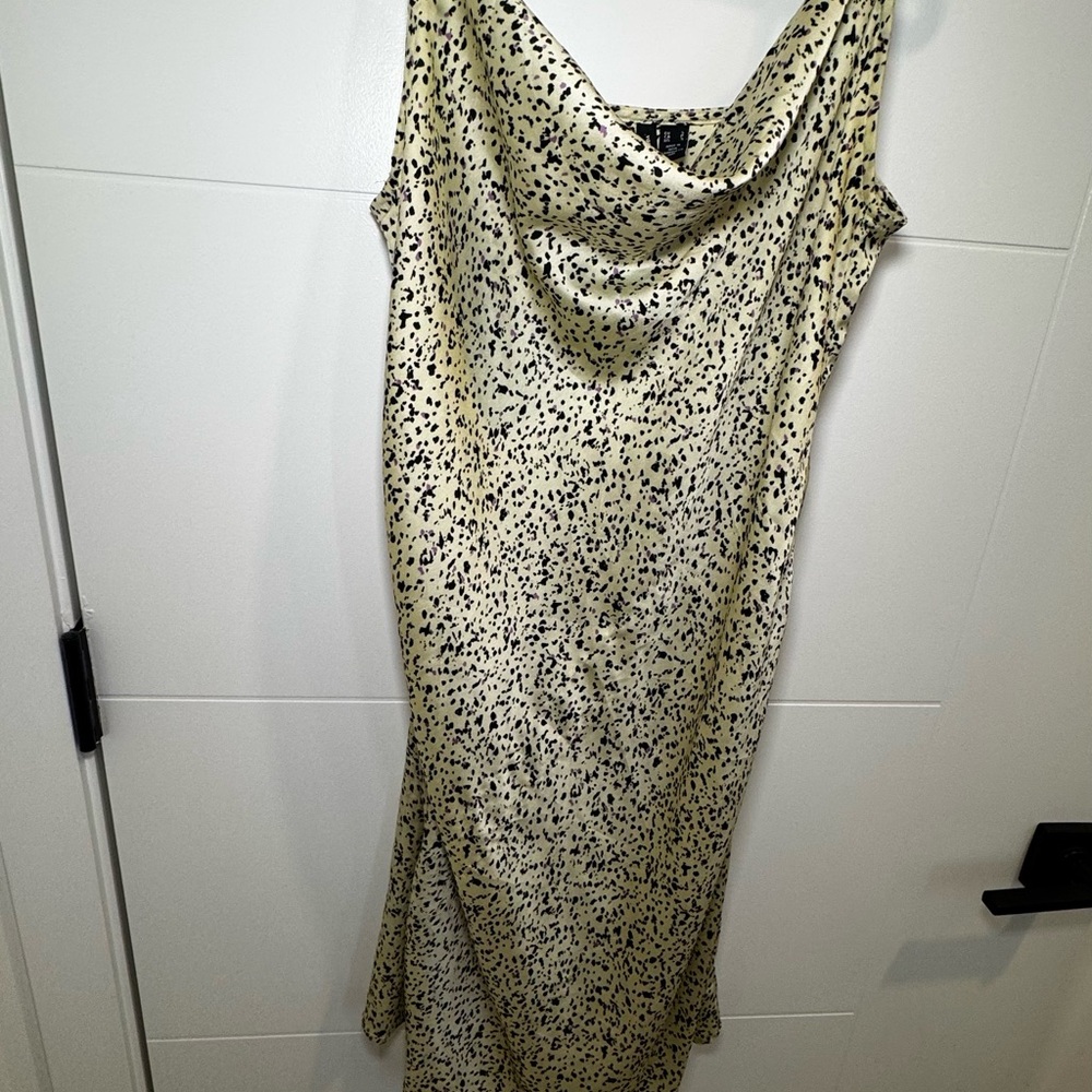 Vero Moda Cream and Black summer dress